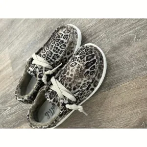{{ Lil Bonny }} White Black   GYPSY JAZZ