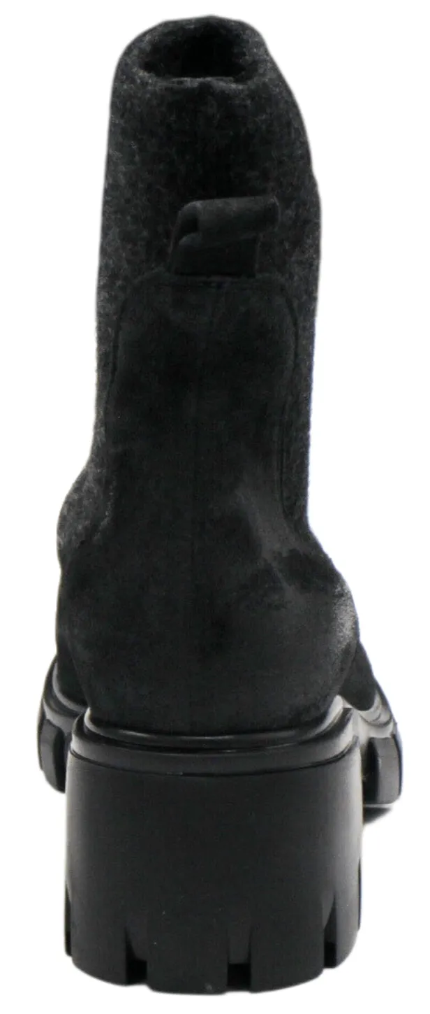 8335 Heeled Bootie