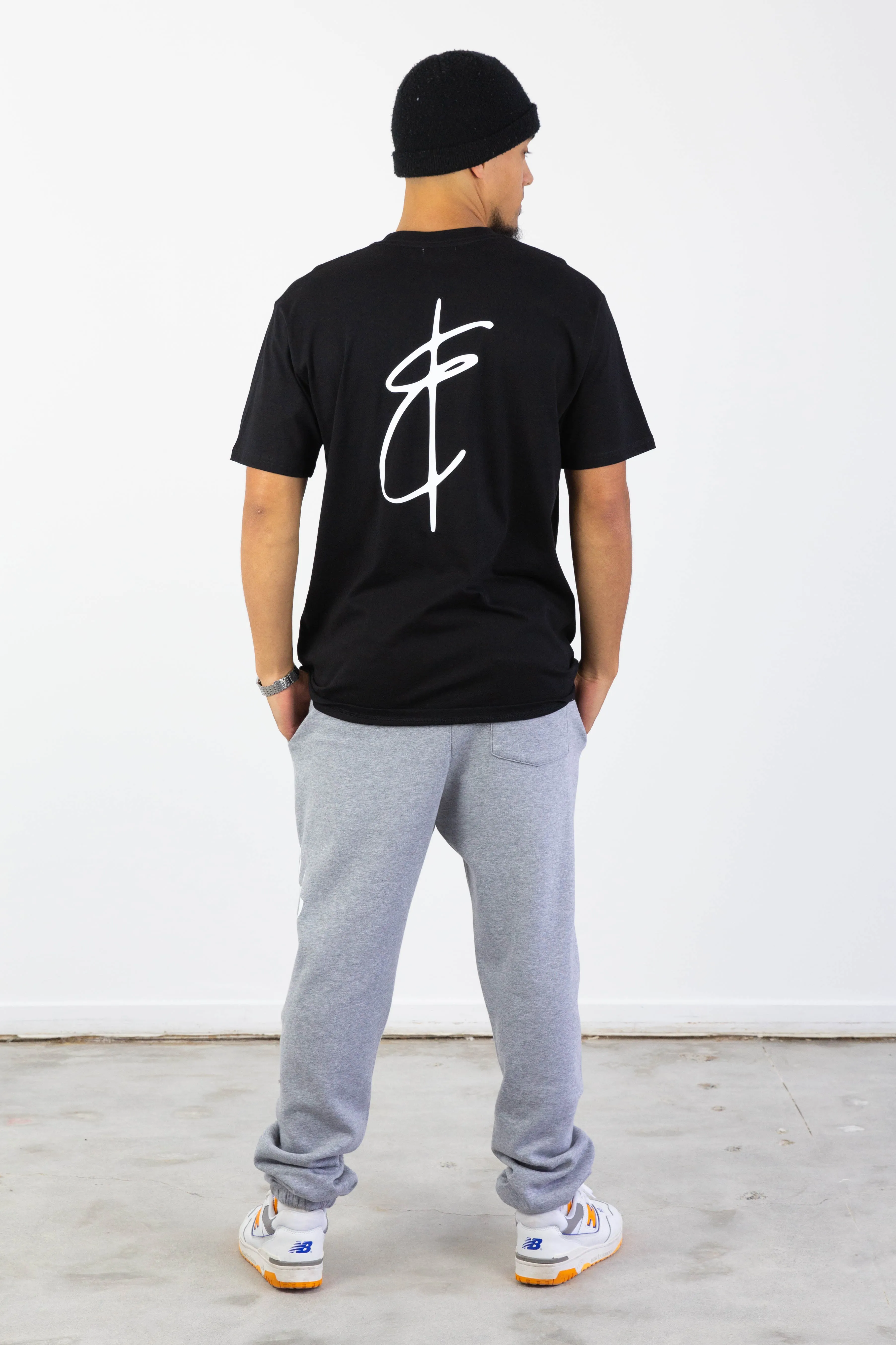 LOGAN TEE BLACK