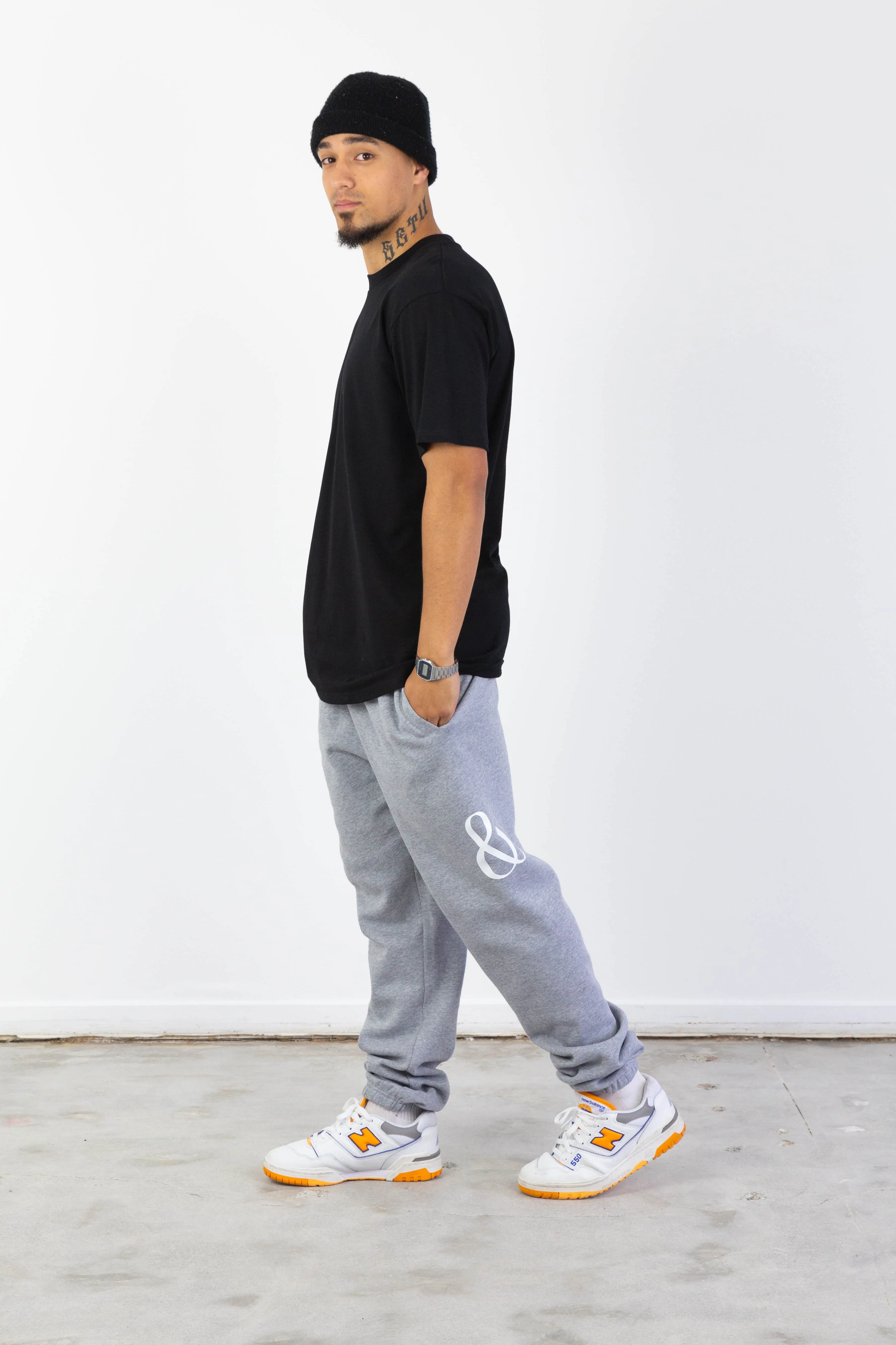 LOGAN TEE BLACK