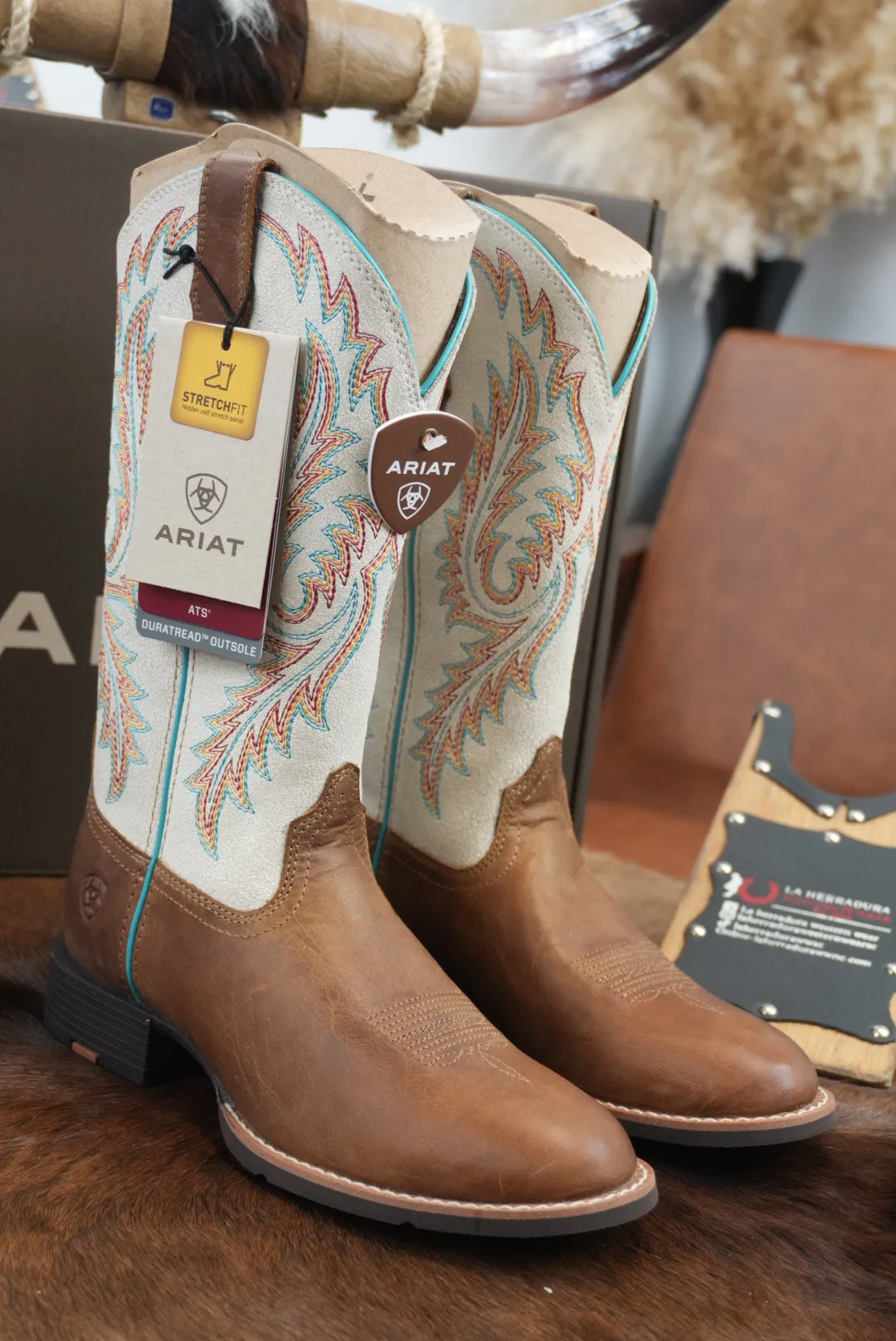 WOMENS ARIAT ROUND UP W TOE SANDSTORM/DISTRESSED IVORY - 1142