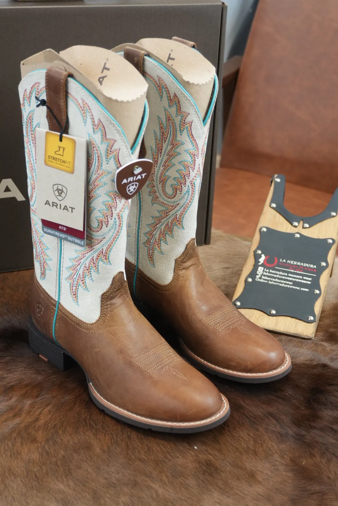 WOMENS ARIAT ROUND UP W TOE SANDSTORM/DISTRESSED IVORY - 1142